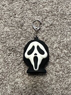 Scream Ghost Face Keychain - Classic